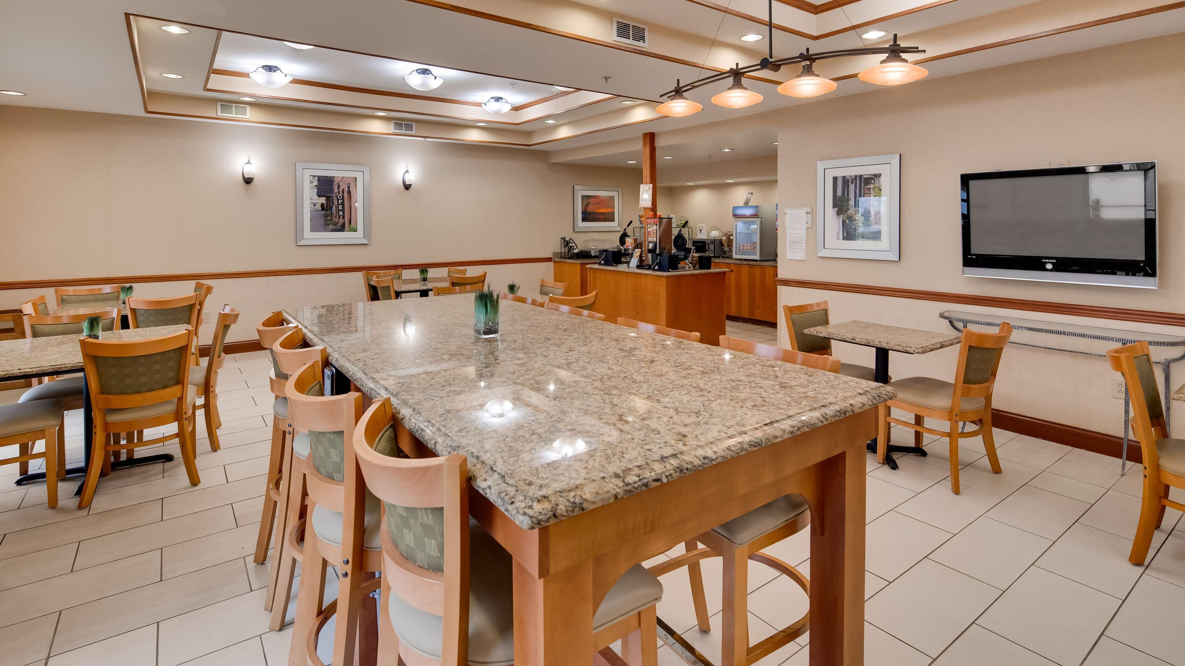 Best Western Executive Inn - Latta Berrys Crossroads Ngoại thất bức ảnh