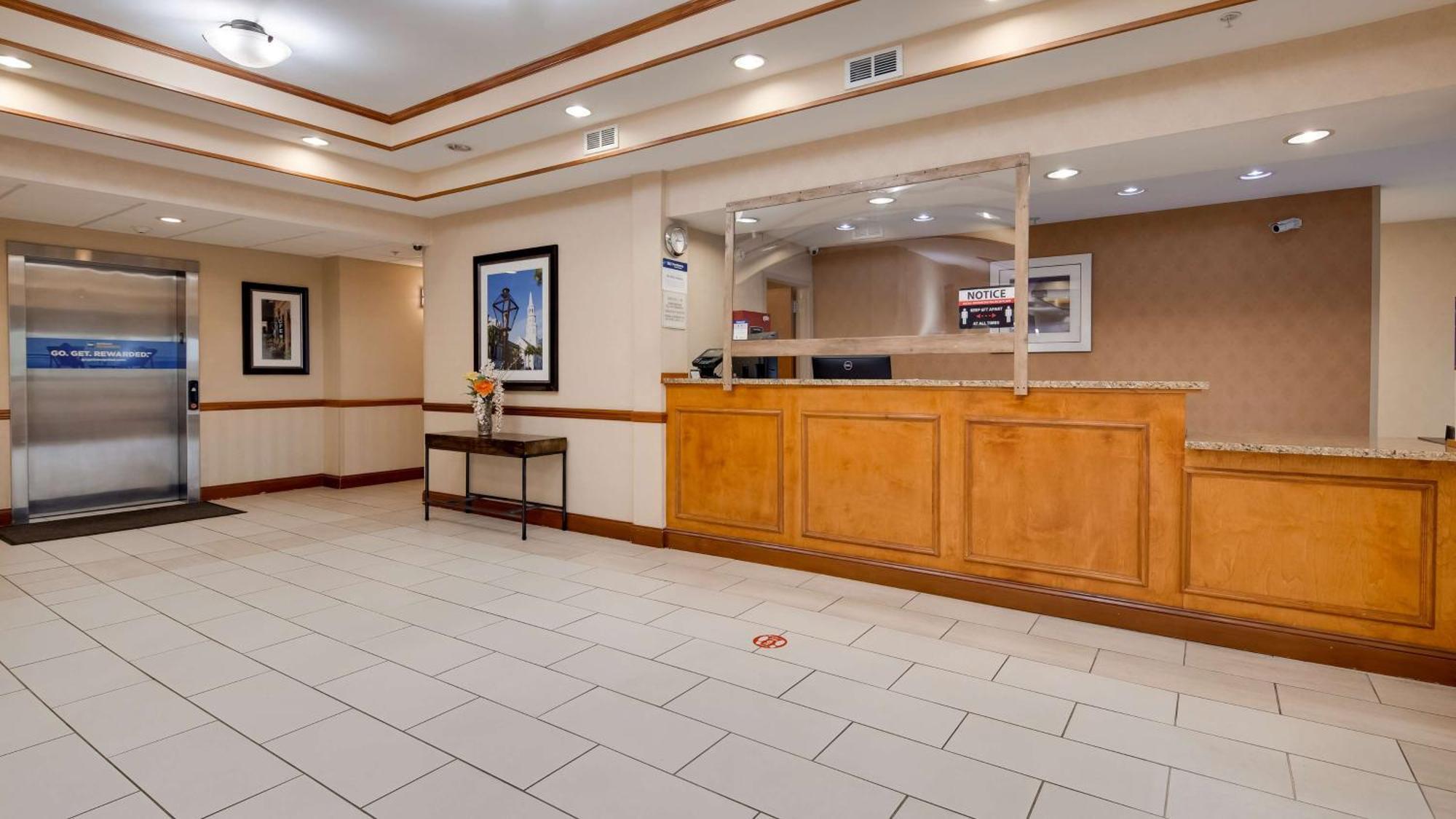 Best Western Executive Inn - Latta Berrys Crossroads Ngoại thất bức ảnh